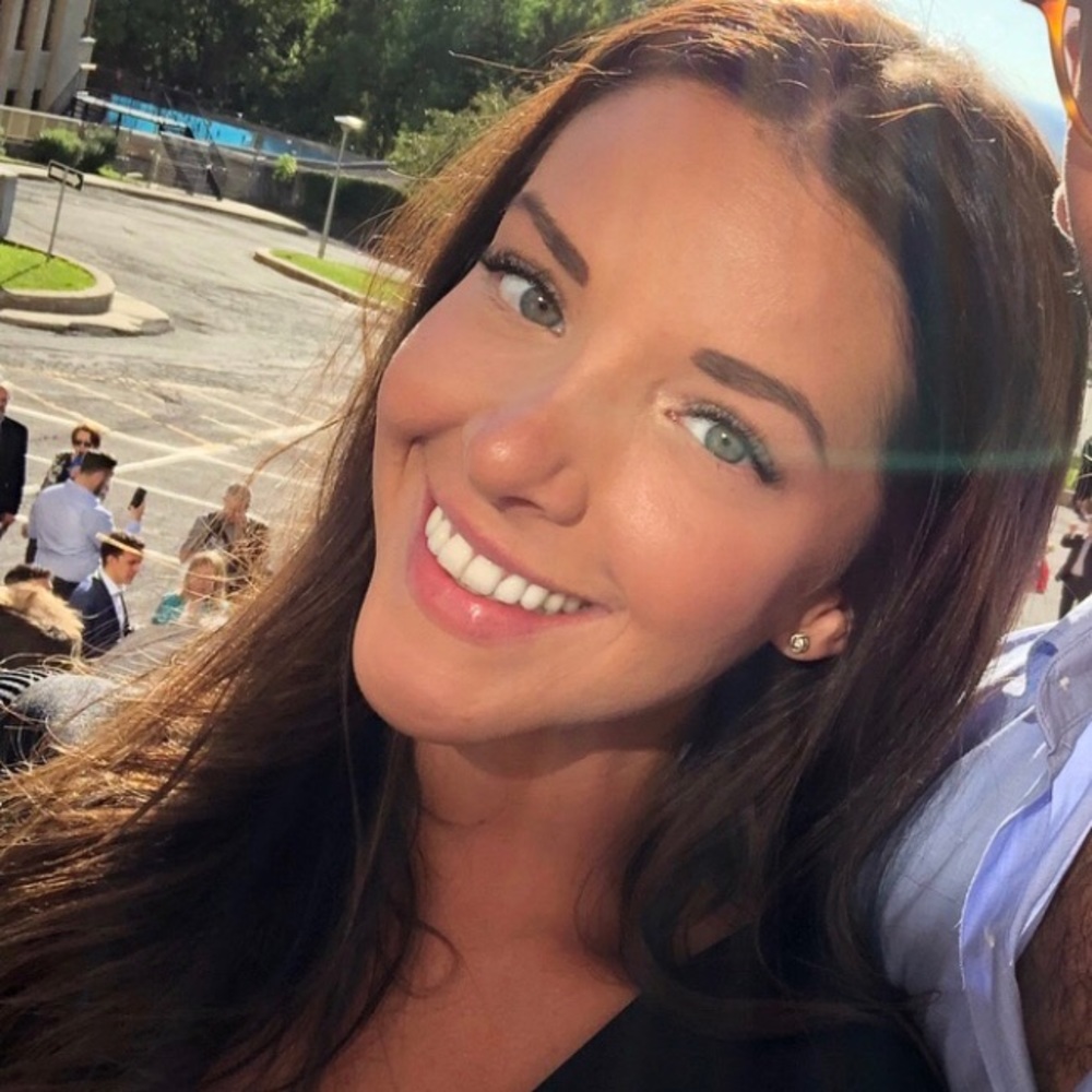 Meet your Posher, Marilyne